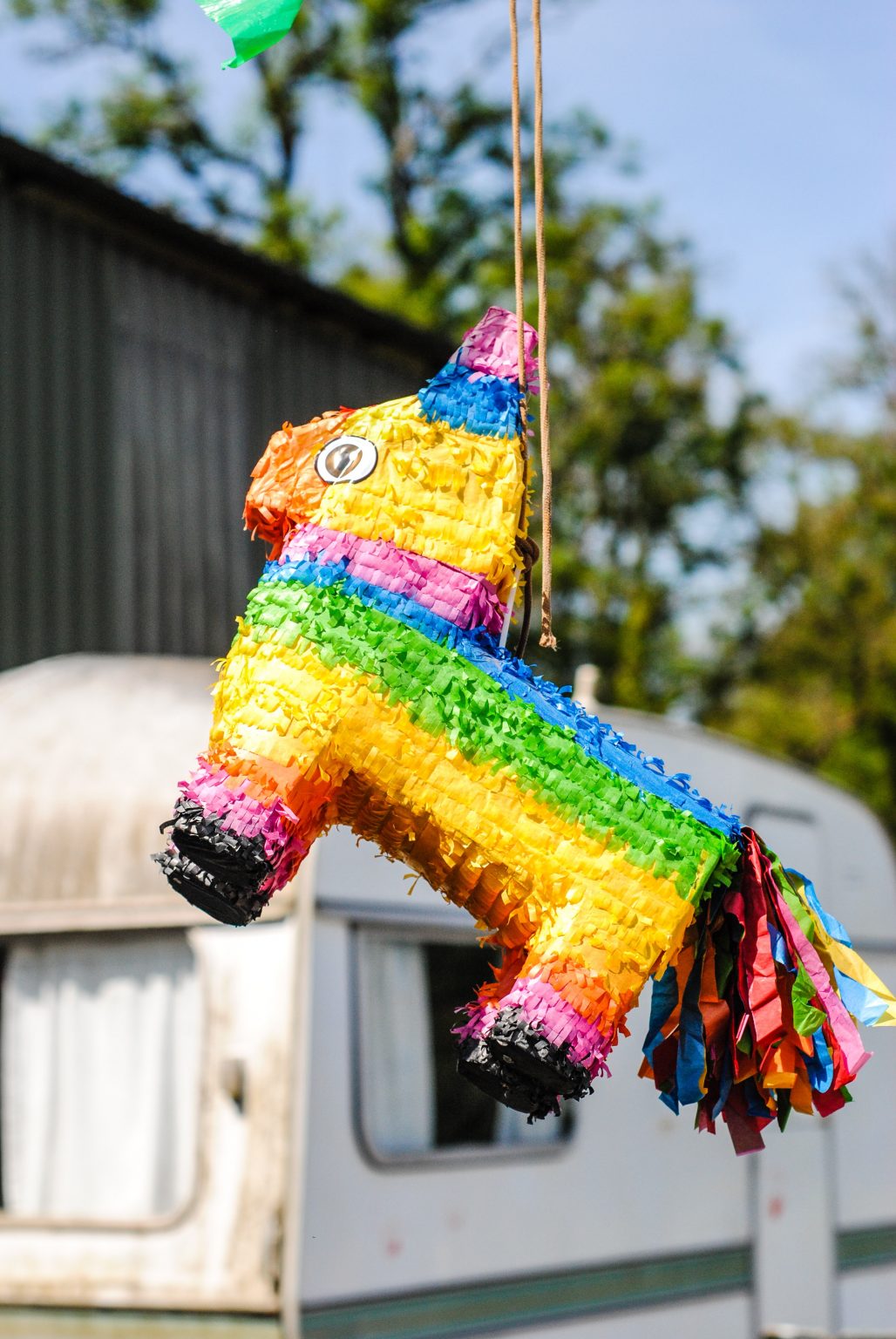 Make your own Piñata – Youth Online